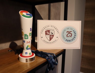 Colégio Everest Internacional Curitiba é Premiado com Selo de Escola de Referência Google